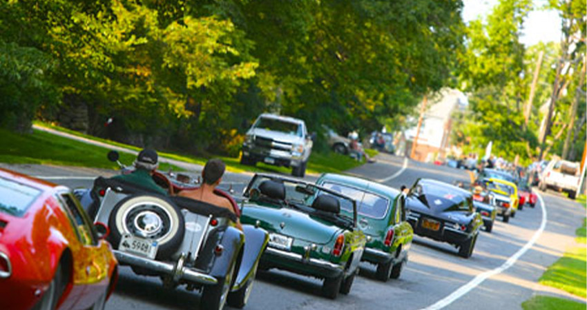 vintage-car-parade